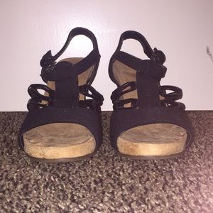 Black cork wedges